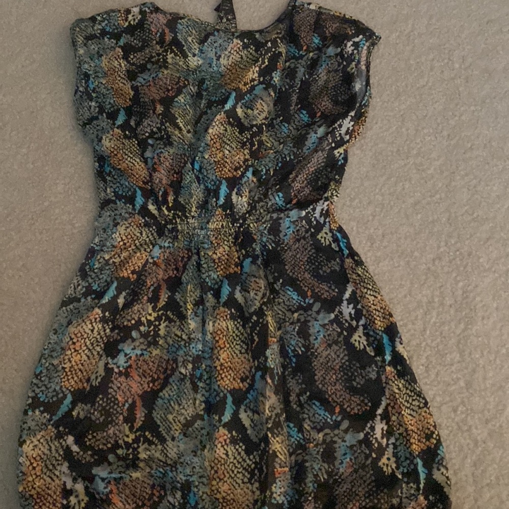 Dress - Picture 3 of 3